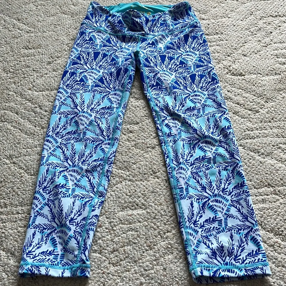 EUC Lilly Pulitzer Luxletic Leggings - Picture 1 of 9